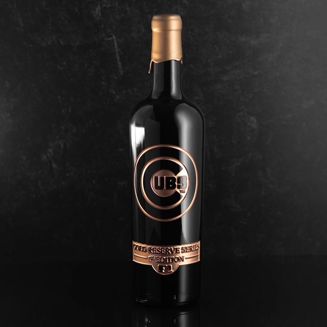 Chicago Cubs Gold Reserve Etched Wine Bottle - Image 4