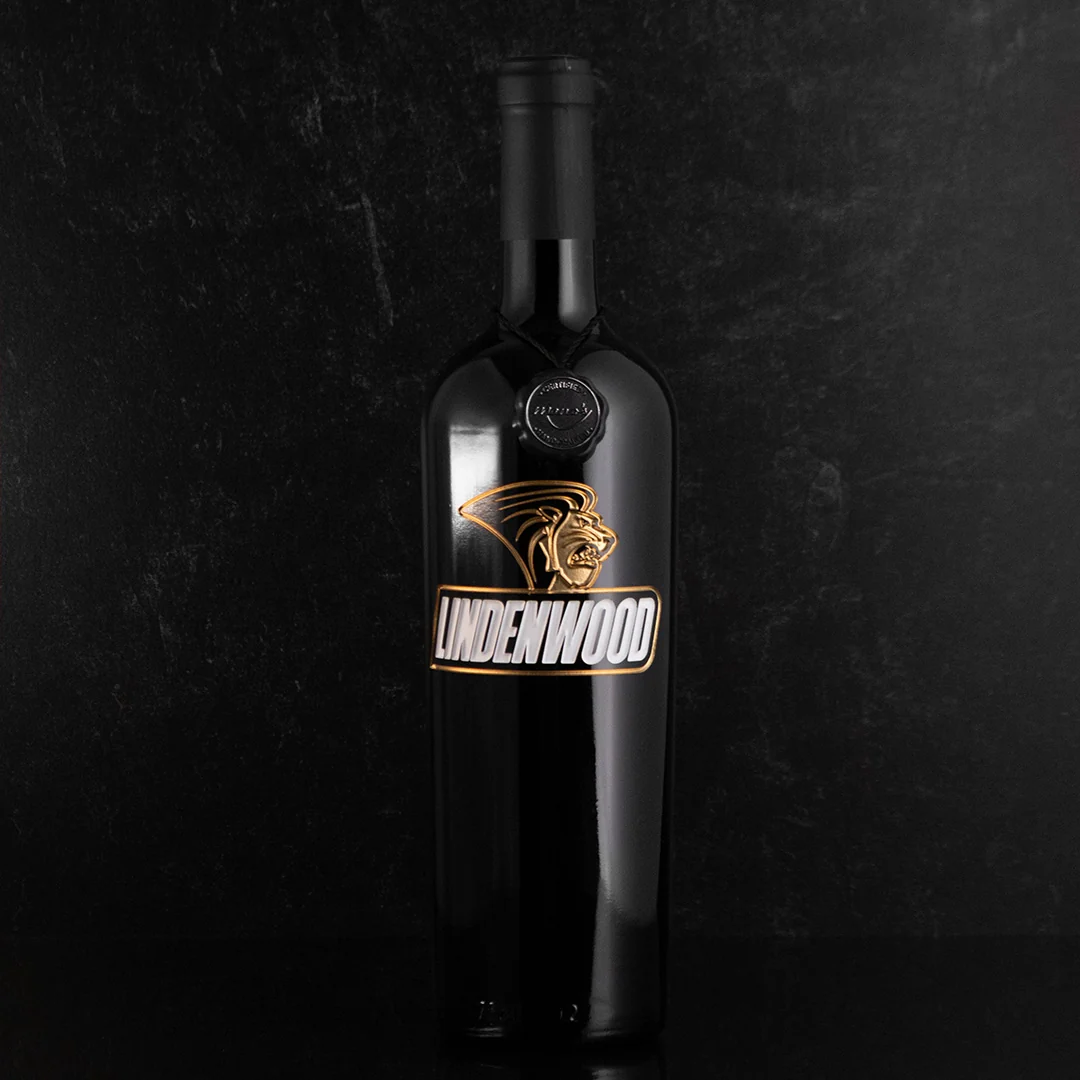 Lindenwood University Logo Etched Wine - Image 3