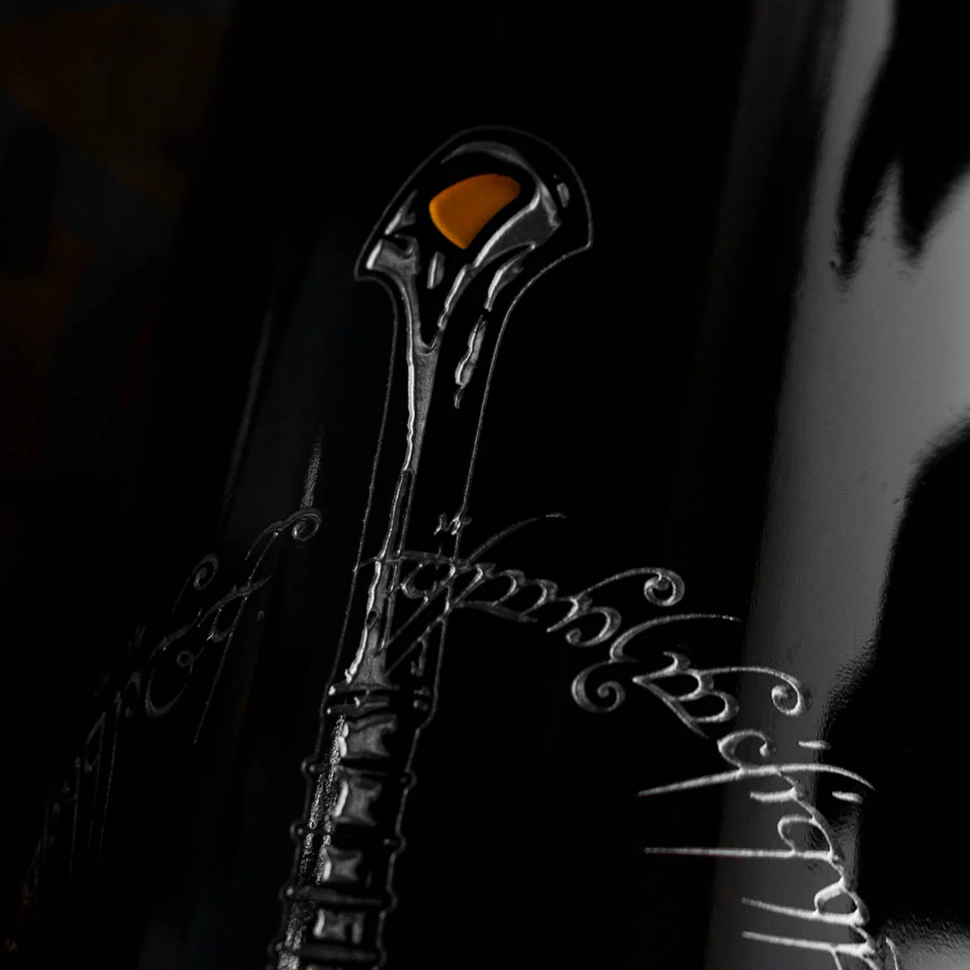 The Lord of the Rings Narsil Etched Wine - Image 4