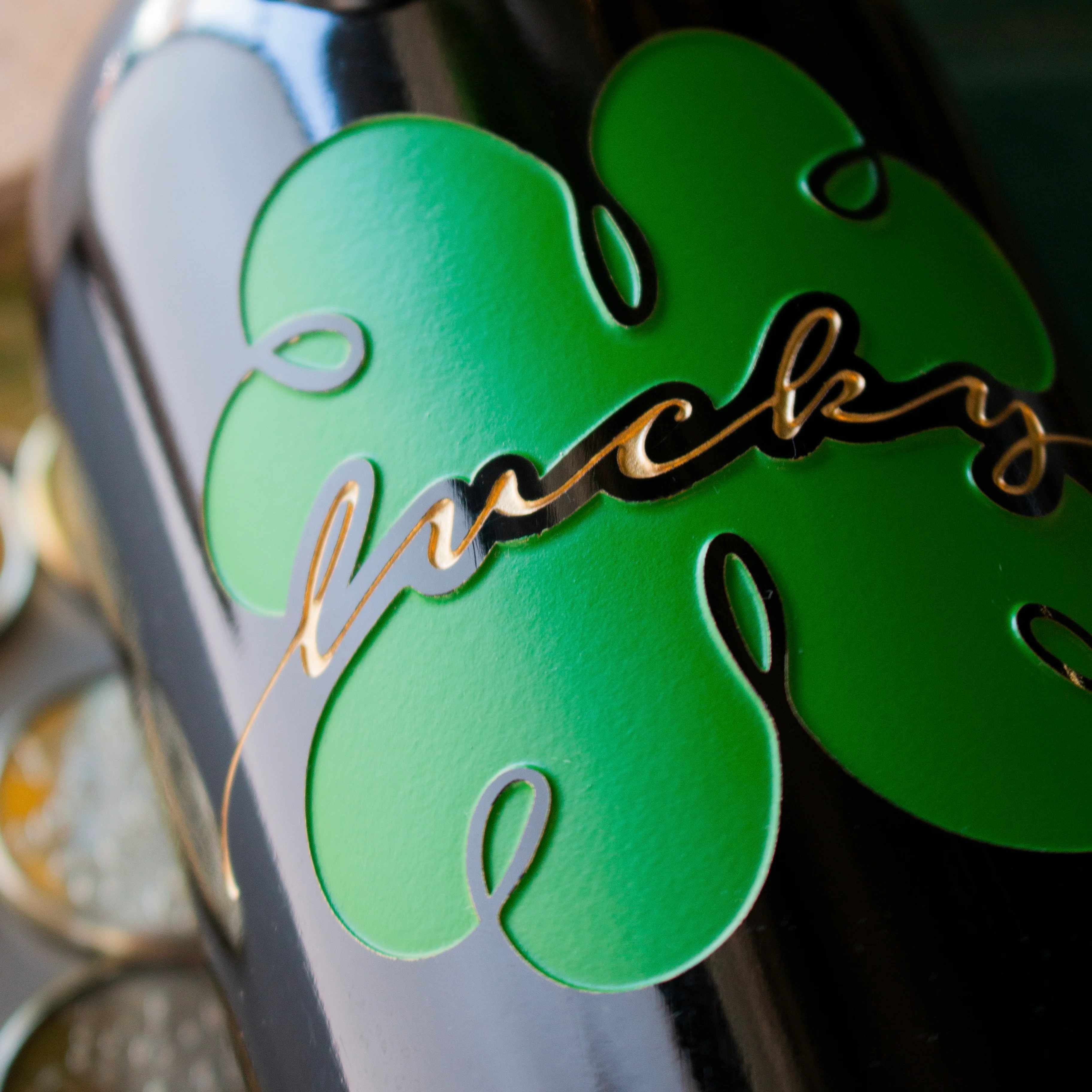 St. Patricks Lucky Four Leaf Clover Etched Wine - Image 2